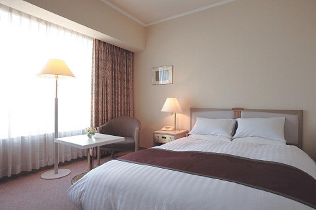 Miyako Hotel Yokkaichi Exteriör bild